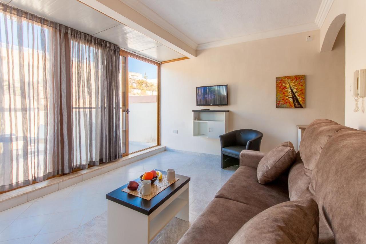 Pool And Sea Merill Apartments - Happy Rentals Mellieħa Exterior foto